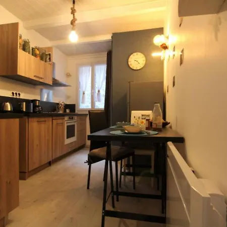 Holiday home Le Puy-en-velay, 2 Pieces, 3 Personnes - Fr-1-582-75 Le Puy-en-Velay